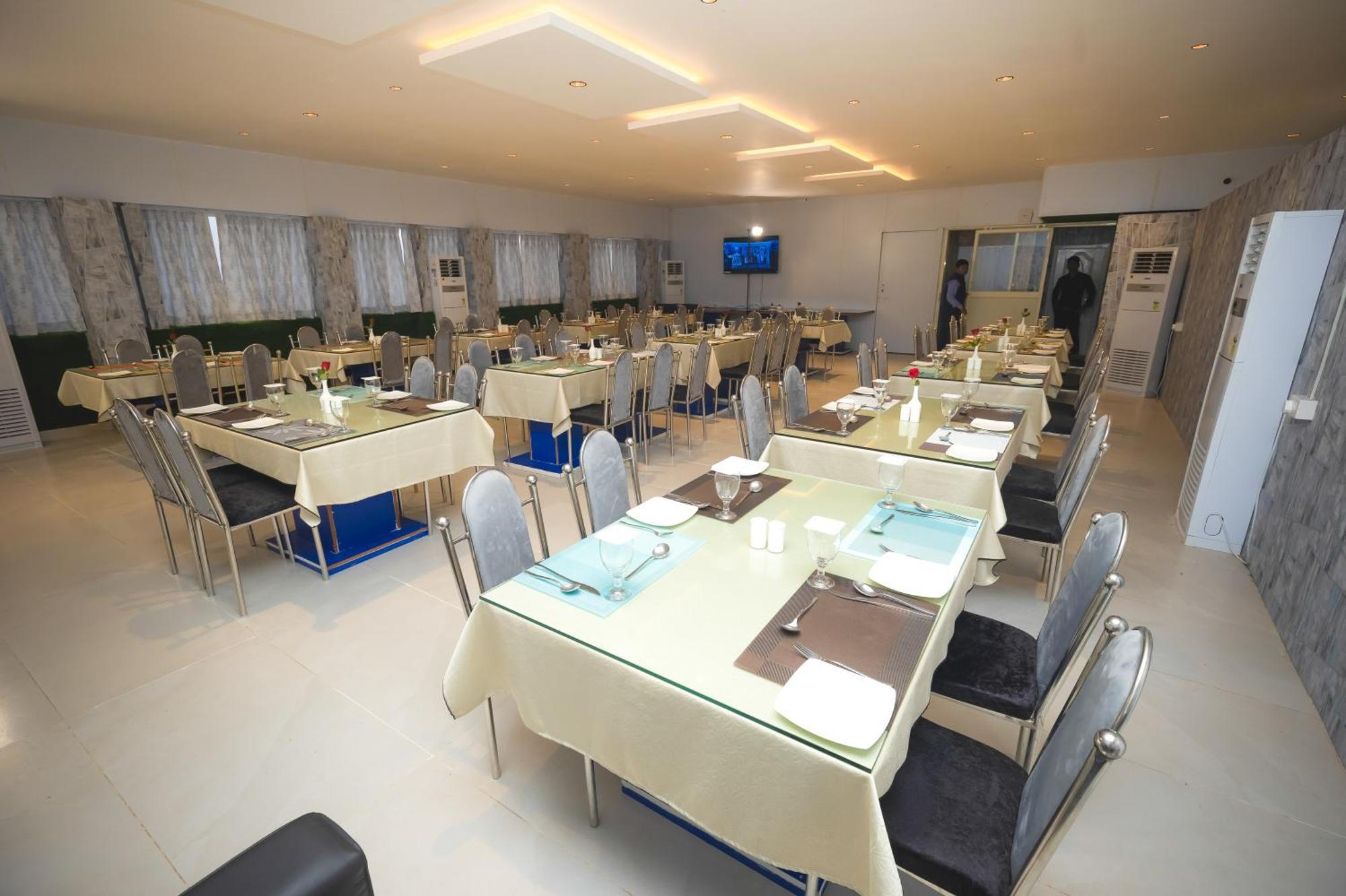 Rosewood Luxury Hotel บูบันเนสชวาร์ ภายนอก รูปภาพ