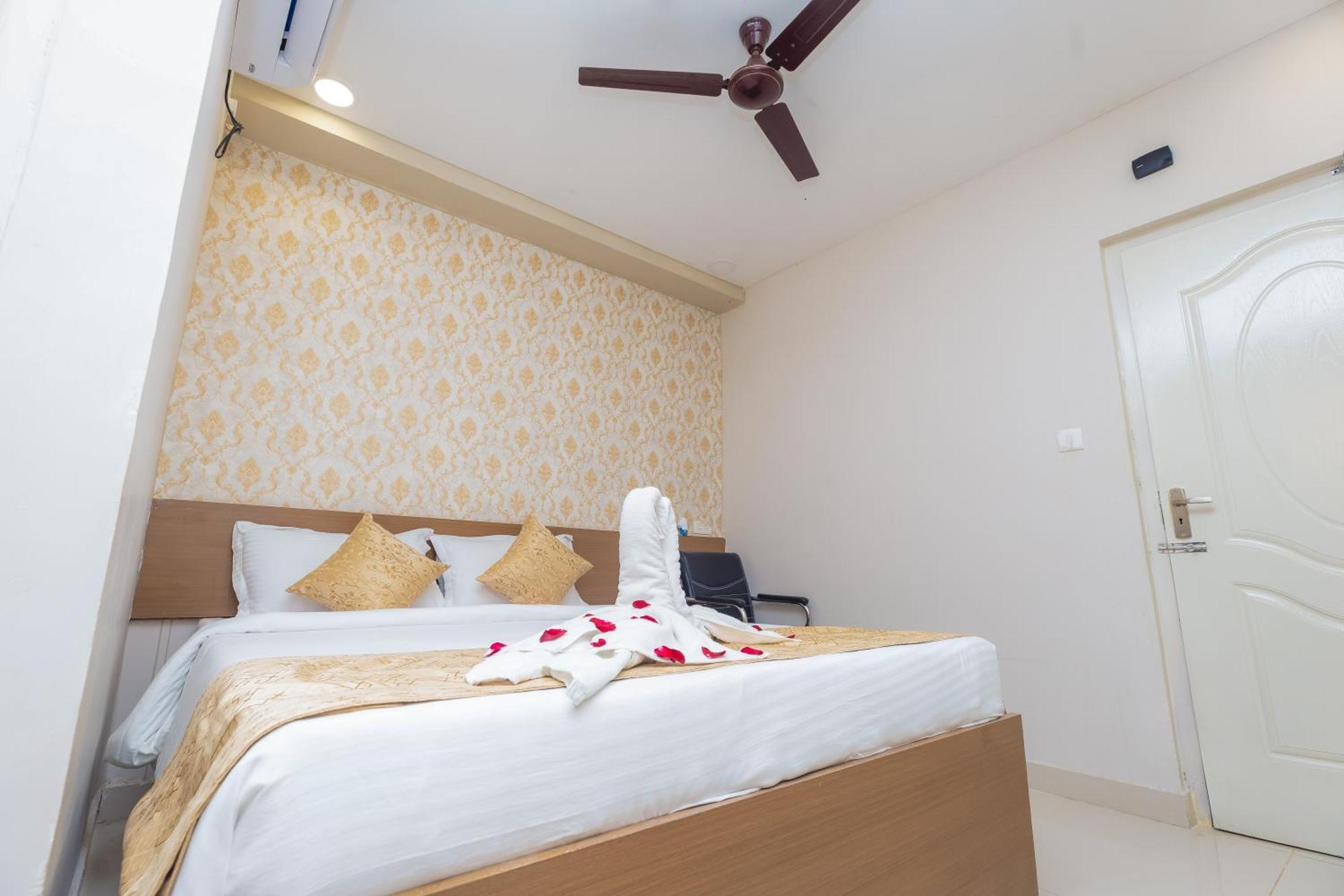 Rosewood Luxury Hotel บูบันเนสชวาร์ ภายนอก รูปภาพ